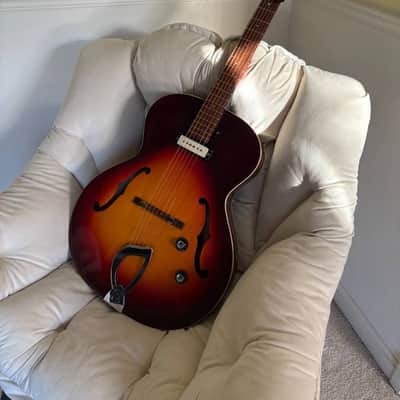 Guild X-50 Cordoba 1965 - Sunburst image 3
