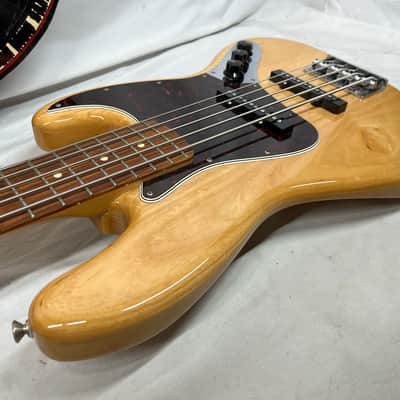 Fender Deluxe Jazz Bass V 5-String Electric Bass image 20