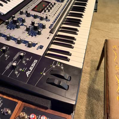 Alesis A6 Andromeda 61-Key Polyphonic Analog Synthesizer 2000s - Black/Silver image 4