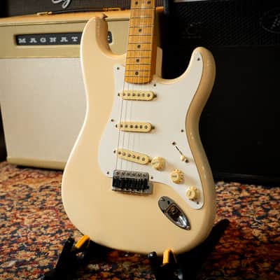 Fender Vintera ’50s Stratocaster – 2019 – White Blonde – Very Good Condition – Upgraded Graph Tech Saddles – w/ Gig Bag image 3
