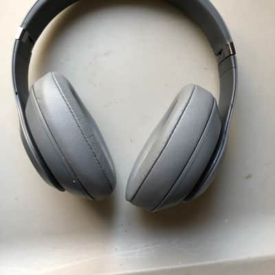 Beats by Dre Studio 3 Wireless Headphones image 5