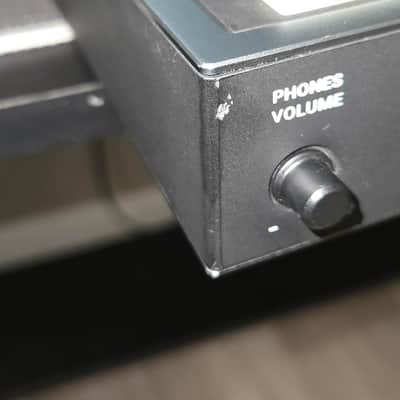Native Instruments Maschine Plus 2020 - Present - Black image 8
