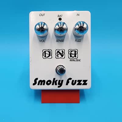 DNA Analogic Smoky Fuzz SF-1 Guitar Effect Pedal Vintage Germanium Fuzz Bass image 1