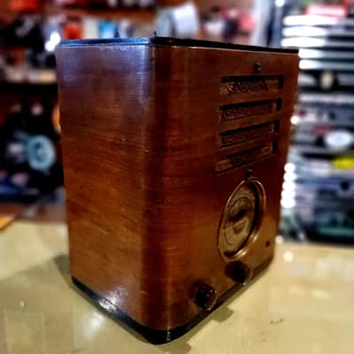 Hunter Amplifiers - 1937 Crosley Fiver Tube Radio Princeton 5F2A Conversion Guitar Amp image 2