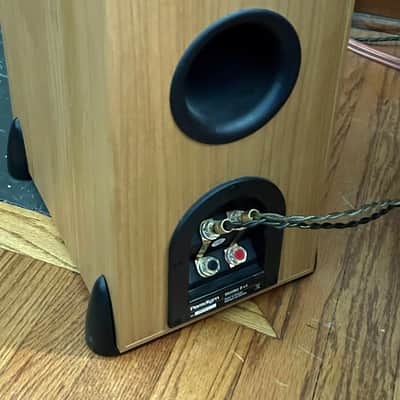 Beautiful Paradigm Monitor 9 v5 Audiophile Loudspeakers Excellent Condition image 16