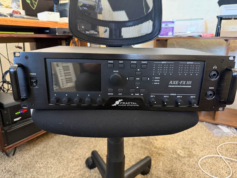 ギター Fractal Audio Systems AXE-FX III Axe-Fx III - Amp Modeler - Preamp - Effects Processor - Fractal Audio