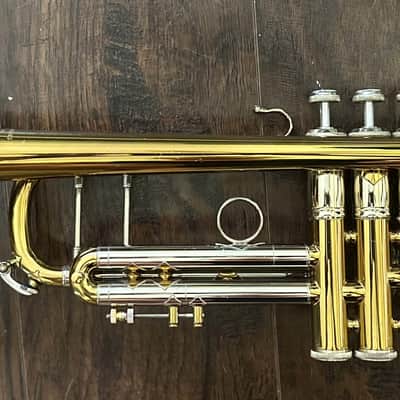 Bach 43* Corporation Bb Trumpet 1975 - Lacquer image 6