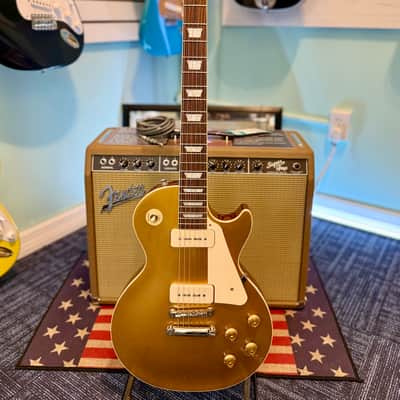 Gibson Les Paul Standard P90’s, Gold Top with Hardshell Case - Pre Owned image 2