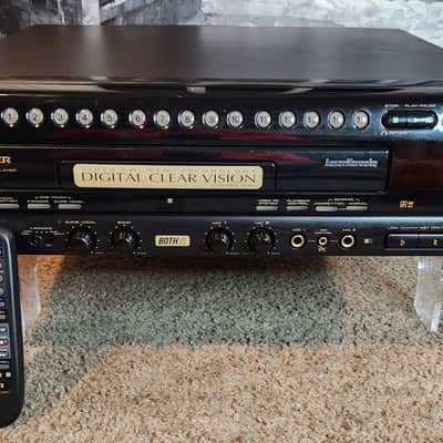 Pioneer Pioneer CLD-3760KV dual-side auto-reverse LaserDisc and Karaoke player 1998 - Black image 6