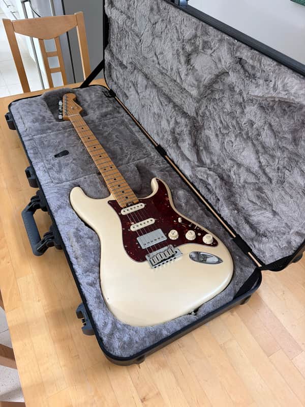Fender American Elite Stratocaster HSS Shawbucker