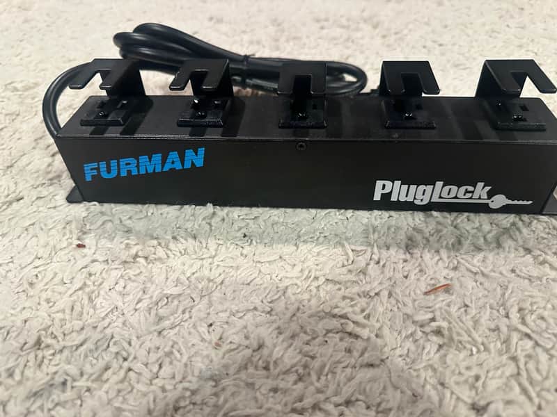 Furman PlugLock-PFP 5-Outlet Circuit-Breaker Protected Locking Outlet Strip - 5' Cord 2010s - Black image 1