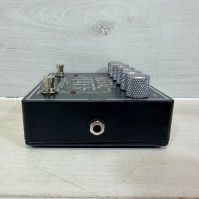 Electro-Harmonix Metal Muff with Top Boost Distortion Pedal – Full Size 2006-Present image 3