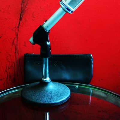 Vintage 1970's Shure 589S / PE589 dynamic cardioid microphone Lo Z with accessories image 1
