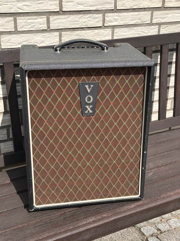 Vox T-25 25-Watt 1x10" Bass Combo ** tested **** image 1