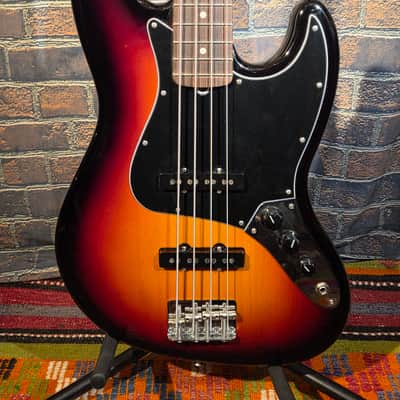 Fender 2019 American Performer Jazz Bass Rosewood Fretboard 3-Tone Sunburst W/Hard Case image 5