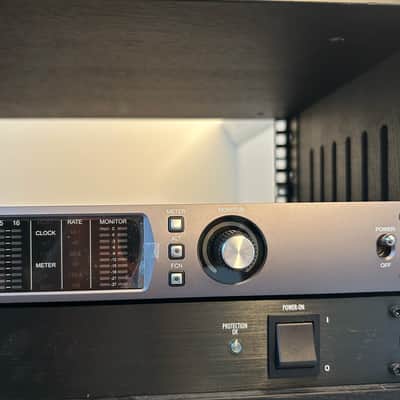 Universal Audio Apollo x16 - Unused image 2