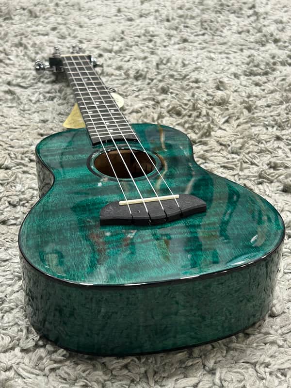 LAILA UDW-2313-FO HG GREEN - hi gloss concert ukulele image 1
