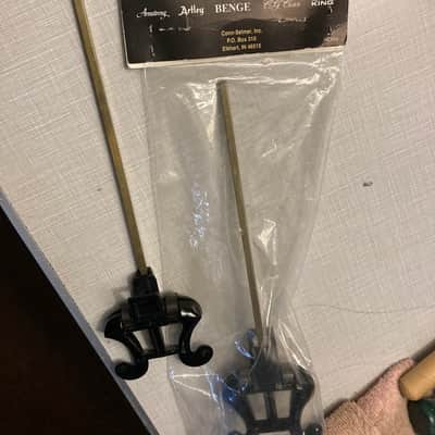 NEW old STOCK - LOT of 2 - CONN 5806 straight plastic trumpet lyre circa 2010s - chrome / black image 1