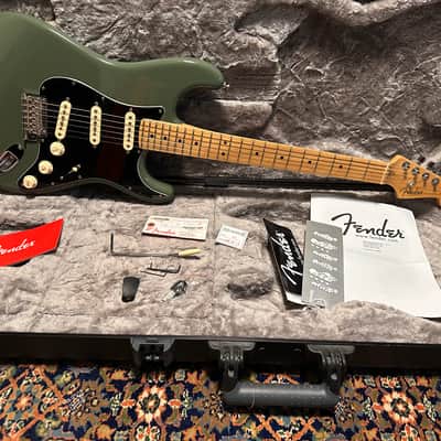 Fender American Professional Stratocaster Maple Fretboard 2016 Antique Olive image 2