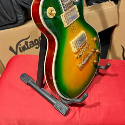 Vintage Guitars V100 30 ANNIVERSARY GREEN BURST W/ Bag image 13