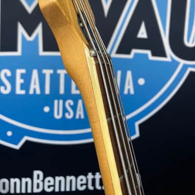 Mosrite Tom Hamilton's Aerosmith, Super Bowl Ventures Model Bass (#66) 1966 - Cream image 11