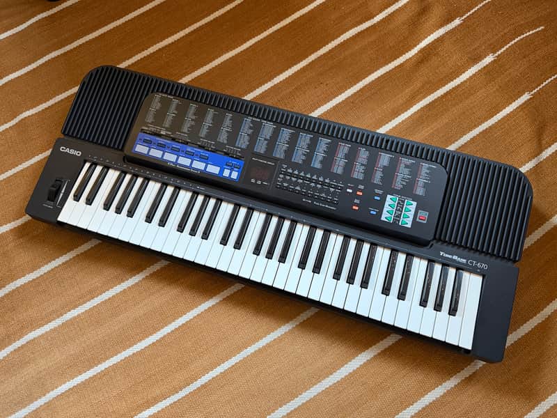 Casio CT-670 Tone Bank 61-Key Keyboard