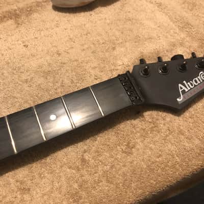 Alvarez Modulus Graphite Neck Black image 3