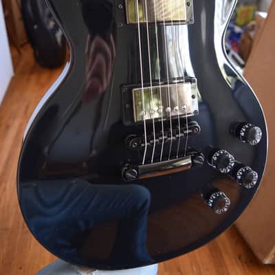 Gibson Les Paul Studio Dark 2022 limited edition, Factory soft case & paperwork image 6