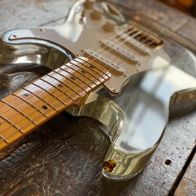 Fender Japan Very RARE Order Made 2004 Lucite Stratocaster MIJ w/ Hardcase image 5