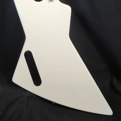 Gibson Explorer 70s, Classic White, w/Vintage Brown Hard Shell Case image 13