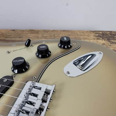 2024 Fender 70th Anniversary Vintera II Antigua Stratocaster - Antigua With OHSC image 17