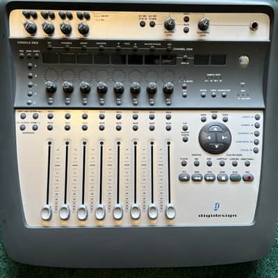 Digidesign Digidesign Digi 002 Console Firewire Audio Interface/Mixer with Control Surface Mid-2000s image 4