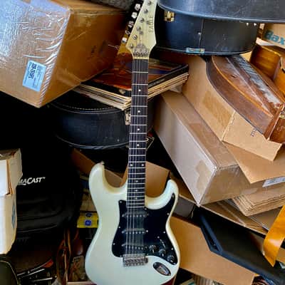 Eagle Strat Style Electric Guitar 1980's image 7