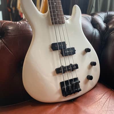 1980's Peavey USA Dyna Bass Neck Thru Design Unity Series White w/Original Case, Tags. COM image 9