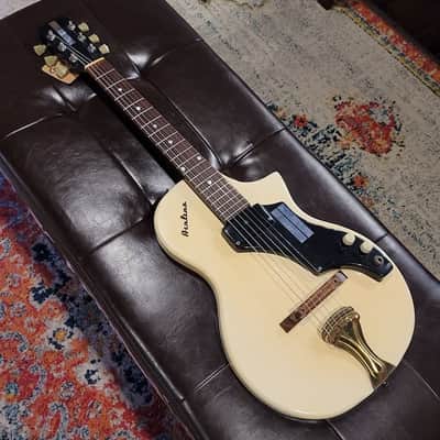 1960 Airline Model 7214 w/ 1964 Amp-in-Case image 2