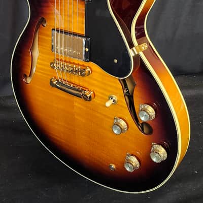 Yamaha SA2200 Semi-Hollowbody Guitar, Sycamore Top, MIJ, Brown Sunburst, Factory Blemish image 4