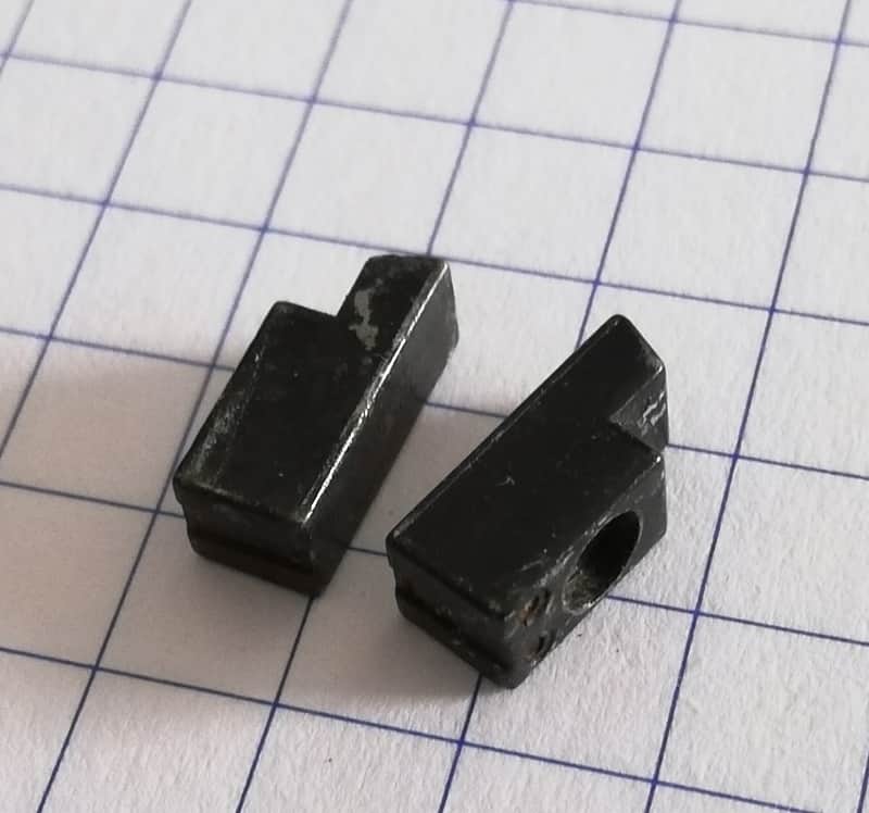 2x IBANEZ String Lock Blocks for EDGE 3 III Tremolo - part 2ED2C3 image 1