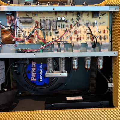 Fender Blues Junior Lacquered Tweed 15-Watt 1x12" Guitar Combo 2016 - Present - Lacquered Tweed image 5