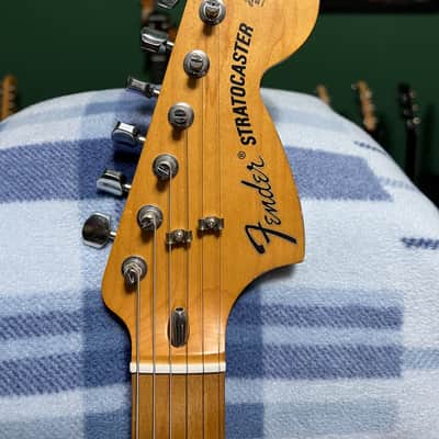 Fender FSR VINTERA ROAD WORN '70S STRATOCASTER 2023 - Olympic White image 3