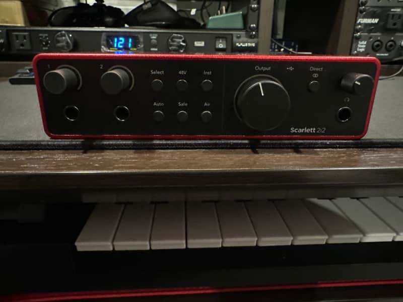 Focusrite Scarlett 2i2 4th Gen USB Audio Interface 2023 - Present - Red image 1