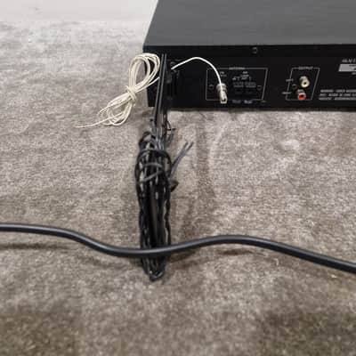 Akai AT-30 - Digital Synthesizer Tuner - Black - Excellent image 13
