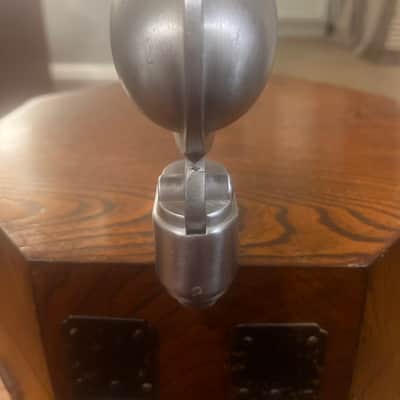SUPER RARE VINTAGE & COLLECTIBLE 1950s STROMBERG CARLSON MD-27/MD-27C DYNAMIC MICROPHONE - SERIAL NUMBER 564 - PRECURSOR TO MODEL 7C image 4