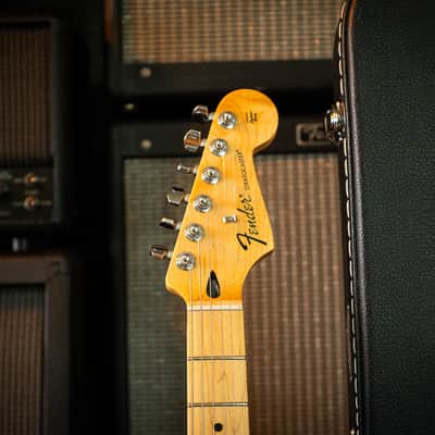 Fender Standard Stratocaster – Brown Sunburst – Maple Fingerboard – Very Good Condition image 3