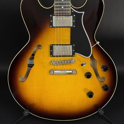 2022 Heritage H-535 Standard - Original Sunburst image 2