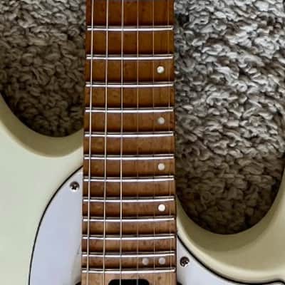 Ibanez ICHI10VWM Ichika Signature Headless Electric Guitar, Vintage White Matte image 5