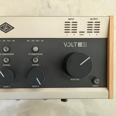 Universal Audio Volt 276 2025 - Light wood/mixed metal image 10