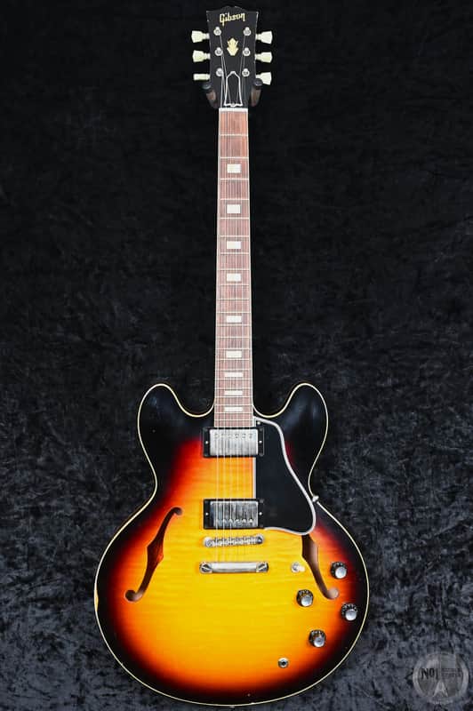 Gibson Custom Shop '64 ES-335 Murphy Lab Light Aged from 2023 in Sunburst with original hardcase