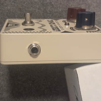 Jext Telez Canyon Climber 2 Fuzz Pedal Almond - Mint In Box image 5