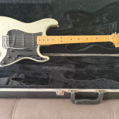 Fender 25th Anniversary Stratocaster 1979 - 1980 Silver Metallic image 3