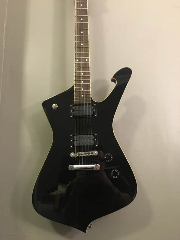 Ibanez Iceman IC300 black w/ Dimarzio evolution pickups image 1